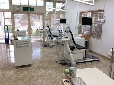 小禄ホワイト歯科医院