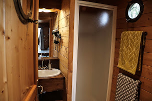 Photo n°2 de Le Domaine des Drôles de Dames à Buding (Lodge)