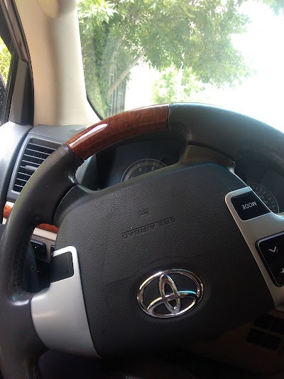 Photos of Hyundai Badamdar