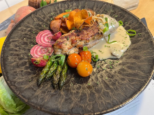 Le Bistro Hotel & Restaurant - Thumbnail