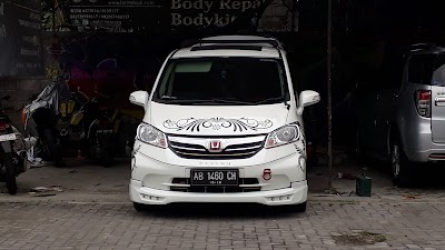 Photos of Laris Abadi Autobody