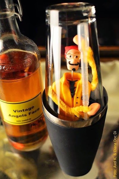 bar