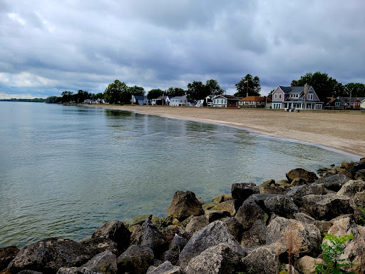 Luna Pier Lighthouse Gallery - United States