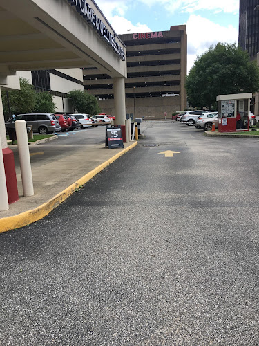 333 Laidley St Parking