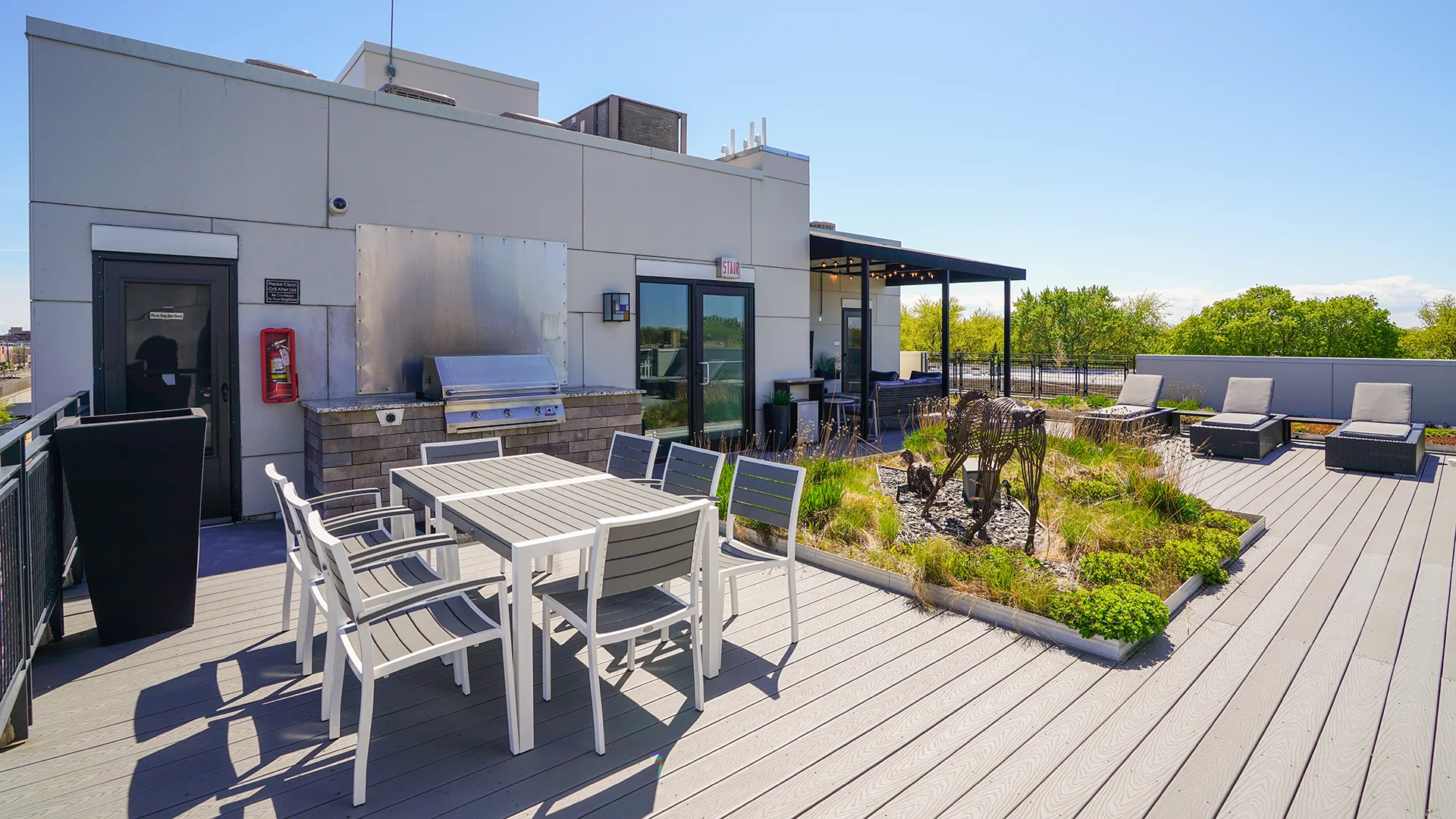 Ravenswood Terrace Apartments