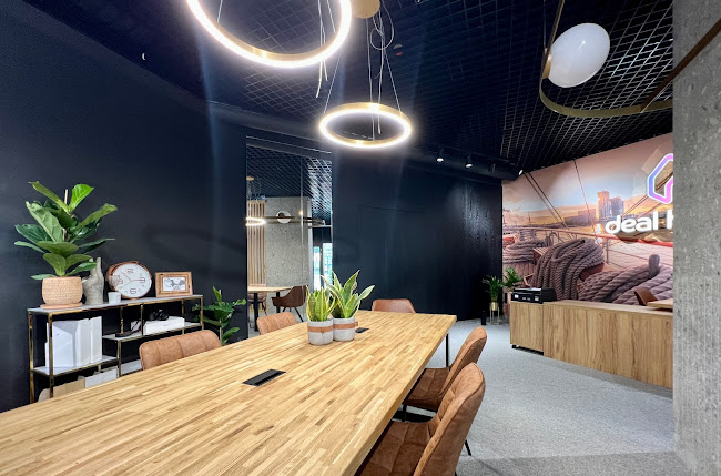 Dealhouse biuro nieruchomości - Gdynia