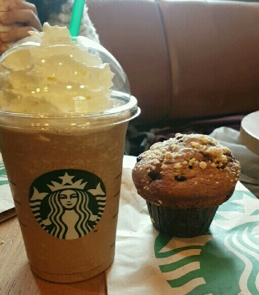 Starbucks Oktogon