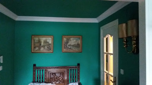 Pintor Carlos Ochoa, Especialista en Pintura Decorativa, barnizados, lacados