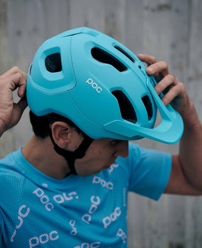 Snow Republic ski & sports shop - Κατάστημα ρούχων