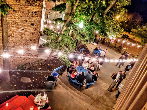 Zephyr Pub - Visual