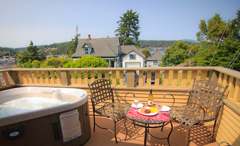 Harrison House Hotel & Suites of Friday Harbor - Friday Harbor, Washington
