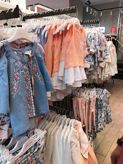 Photos of River Island