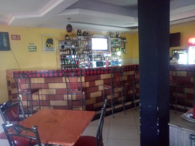 Photos of Shadenet Hotel Meru.