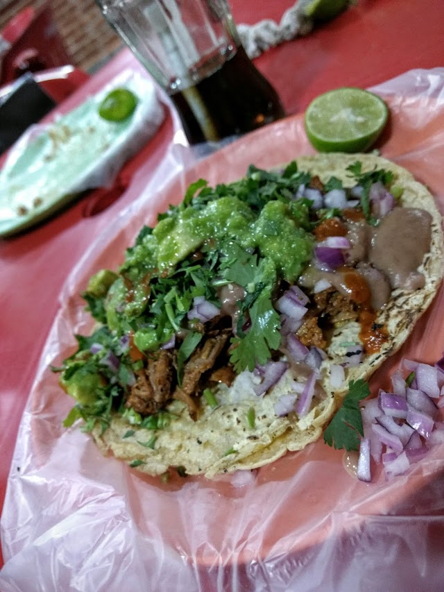 Taquería ''Las Muñecas''