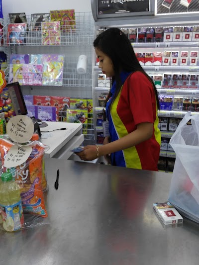 Photos of Indomaret Karangduren