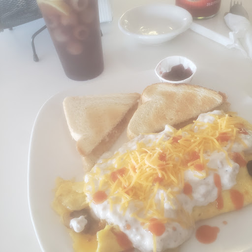 D K's Eats & Treats LLC Gallery - United States