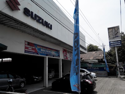 car-dealer