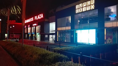 Photos of Granados Plaza