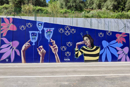 URBANKOFA – “BEES… OR NOT TO BEES” Logo