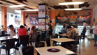 Photos of Vienesa Caf&eacute;