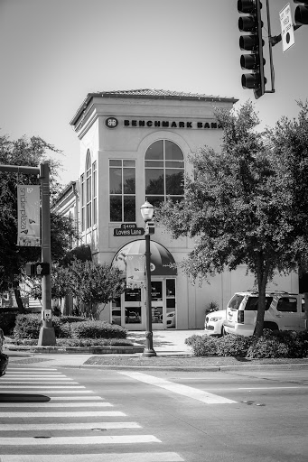 Benchmark Bank - Visual