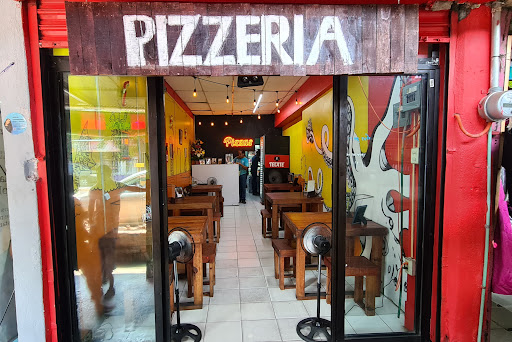 ALIEN PIZZA - Visual