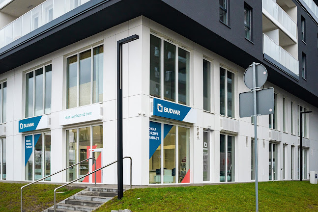 Okna, drzwi, tarasy BUDVAR | Salon - Łódź - CH Manufaktura