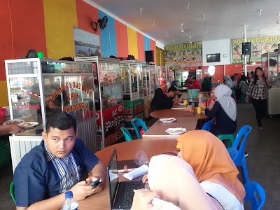 Photos of food court garu 2