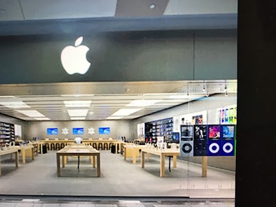 Photos of Apple The Galleria