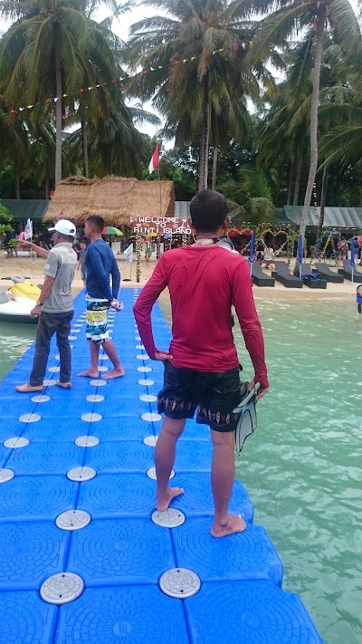 Photos of Numbing Island