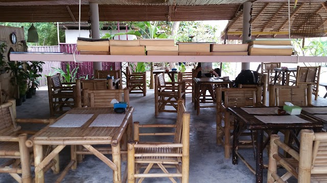 Secret Beach Restaurant