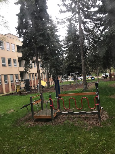 Photos of Fakulta tělesn&eacute; v&yacute;chovy a sportu Univerzity Karlovy