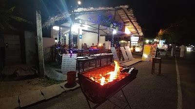 Photos of Point View Arugambay Deans Beach Hotel and Restaurant