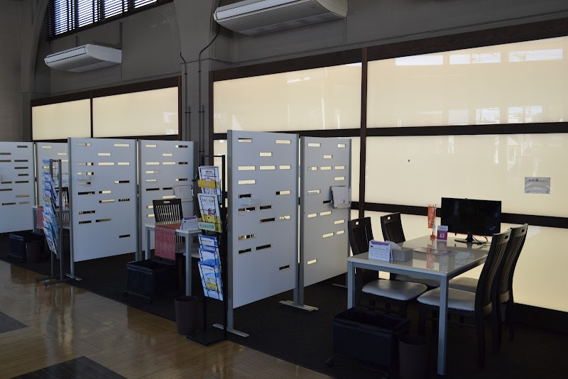 沖縄トヨタ トヨタウン登川店