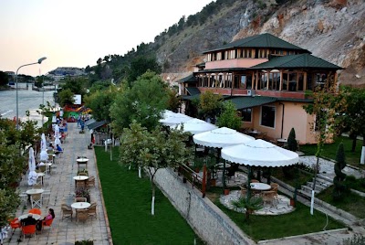 Hotel Restorant Vëllezërit Vataksi