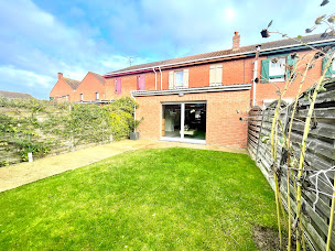 Photo n°2 de SANDRINE DEBREYNE KW Avina Immo à La Chapelle-d'Armentières (Agence immobilière)