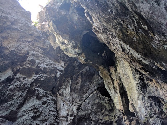 Capricorn Caves
