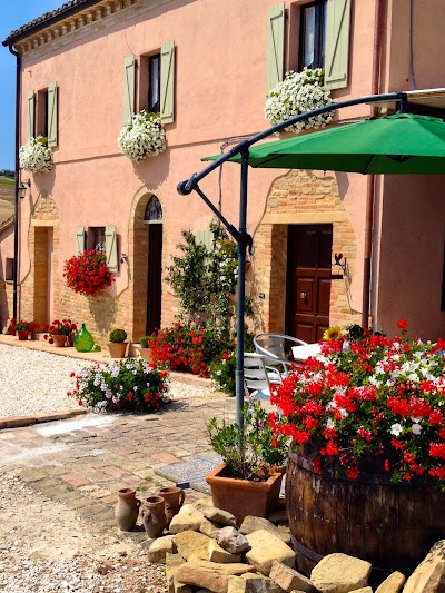 Casale Delle Rondini B&B