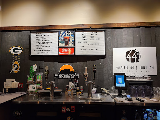 Riverside Pizzeria of Green Bay - Thumbnail