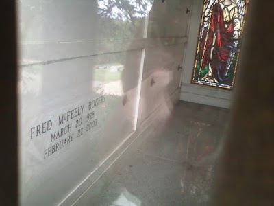 Fred Rogers Grave