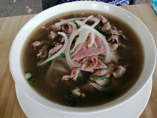 Saigon Sen - Visual