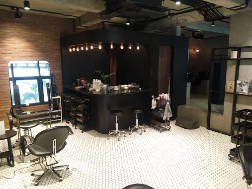 Ryoji Sakate Hair Lounge, Author: Huang Zitao Jiejie