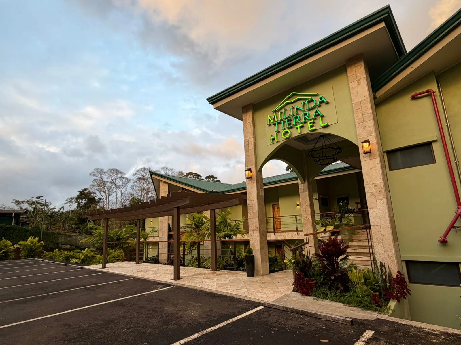 Hotel Mi Linda Tierra