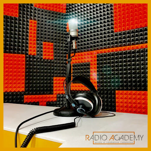 Radio Academy - Visual