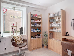 Photo n°5 de Charmille Coiffure à Sainte-Foy-lès-Lyon (Salon de coiffure)