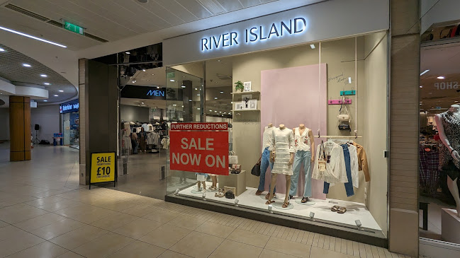 Reviews of River Island in Dunfermline - Clothing store