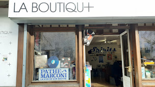 Photo n°1 de SPIRITS Disquaire Shop à La Ferté-Alais (Magasin de disques)