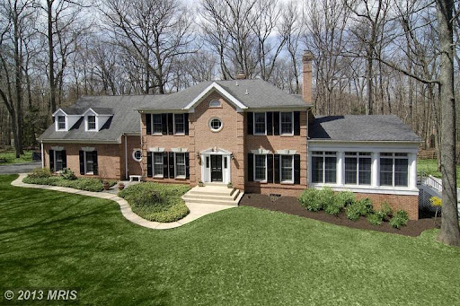 Re/Max: Dede Burrell - Team member of Andy Werner & Associates - Thumbnail