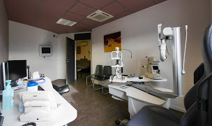 Photo n°2 de Dr MAY Alexander - Ophtalmologue à Chambéry (Ophtalmologiste)