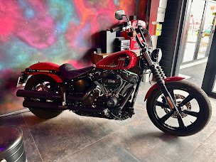 Photo n°25 de J&J MOTORS – Vente et Entretien de Véhicules Américains, prestiges et collections (La Teste-de-Buch) à La Teste-de-Buch (Transporteur de véhicules)